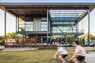 1018 W 15th 1/2 St, Houston, TX 77008 - Photo 47