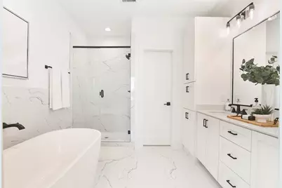 1018 W 15th 1/2 Street #B, Houston, TX 77008 - Photo 33