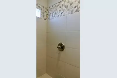 58 Lakeside Drive, Hitchcock, TX 77563 - Photo 19