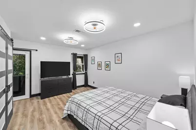 2206 W Settlers Way, The Woodlands, TX 77380 - Photo 9