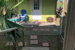 142 Tarpon Dr, Palacios, TX 77465 - Photo 9