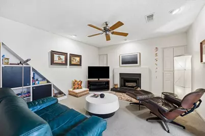 8999 Briar Forest Drive, Houston, TX 77024 - Photo 23