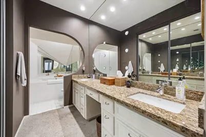 8999 Briar Forest Drive, Houston, TX 77024 - Photo 13