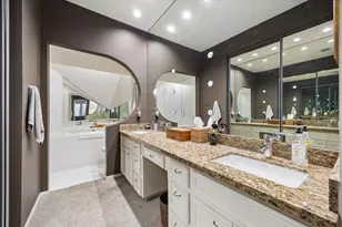 8999 Briar Forest Dr, Houston, TX 77024 - Photo 13