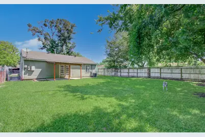 2802 Windsor Lane, Pasadena, TX 77506 - Photo 19