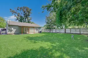 2802 Windsor Ln, Pasadena, TX 77506 - Photo 19