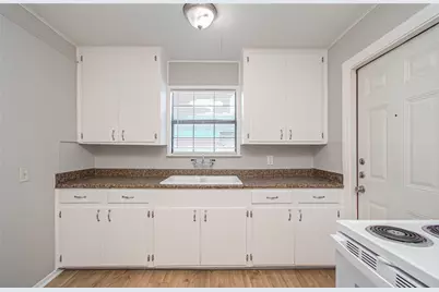2802 Windsor Lane, Pasadena, TX 77506 - Photo 13