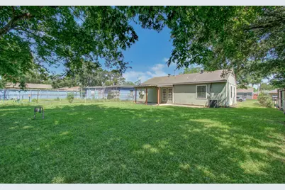 2802 Windsor Lane, Pasadena, TX 77506 - Photo 21