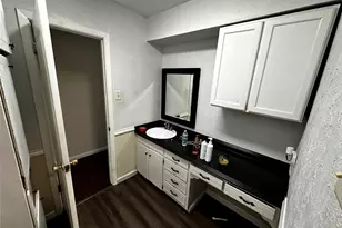 205 Honeysuckle Dr, Baytown, TX 77520 - Photo 27