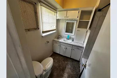 205 Honeysuckle Drive, Baytown, TX 77520 - Photo 33
