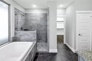 12562 Holly Blue Ln, Houston, TX 77077 - Photo 25