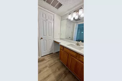 1311 Antoine Drive #122, Houston, TX 77055 - Photo 9
