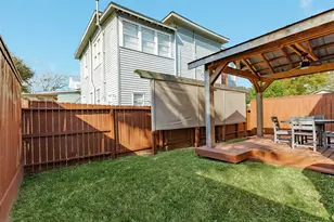 2205 30th St, Galveston, TX 77550 - Photo 13