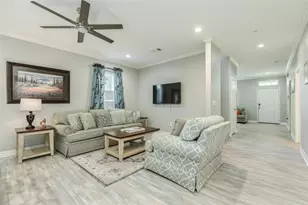 2205 30th St, Galveston, TX 77550 - Photo 11