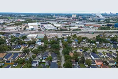 1511 Scharpe Street #2, Houston, TX 77023 - Photo 25