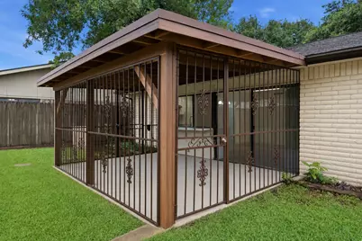 2126 Quail Valley East Drive, Missouri City, TX 77459 - Photo 29