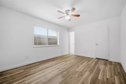 2126 Quail Valley East Drive, Missouri City, TX 77459 - Photo 11