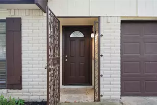2126 Quail Valley E Dr, Missouri City, TX 77459 - Photo 3