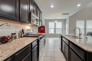 6614 Hunters Way Ln, Baytown, TX 77521 - Photo 15