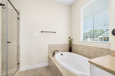 4003 Beacon Fisher Drive, Houston, TX 77018 - Photo 21