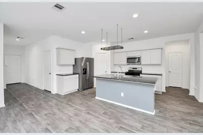 5443 Pinetree Crescent Lane, Spring, TX 77373 - Photo 9