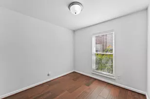 11550 Chimney Rock Rd, Houston, TX 77035 - Photo 7