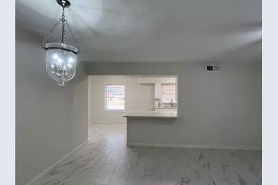 5103 Creekbend Drive, Houston, TX 77035 - Photo 7