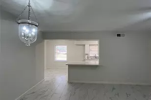 5103 Creekbend Dr, Houston, TX 77035 - Photo 5