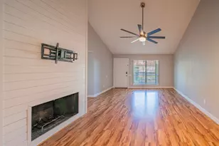 1880 White Oak Dr, Houston, TX 77009 - Photo 3