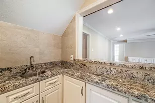 14839 La Quinta Ln, Houston, TX 77079 - Photo 13