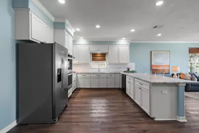 100 Avenue A, San Leon, TX 77539 - Photo 17