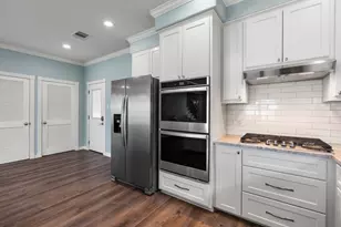100 Avenue A, San Leon, TX 77539 - Photo 19