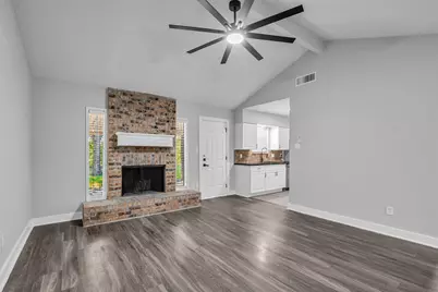 12331 Flushing Meadows Drive, Houston, TX 77089 - Photo 5
