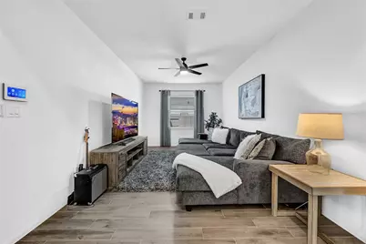 150 Valley Ranch Trail, Dayton, TX 77535 - Photo 9