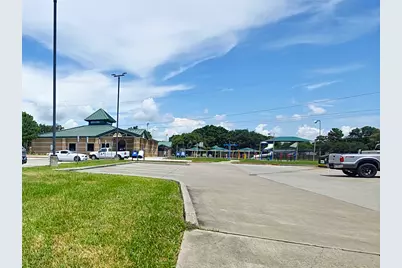 1003 W Hart Avenue, Pasadena, TX 77506 - Photo 1