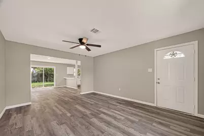 5751 Thrush Drive, Houston, TX 77033 - Photo 7