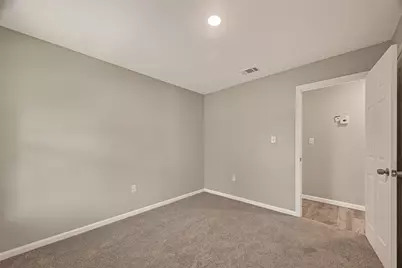 5751 Thrush Drive, Houston, TX 77033 - Photo 25