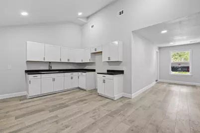 2504 Windsor Lane, Pasadena, TX 77506 - Photo 9