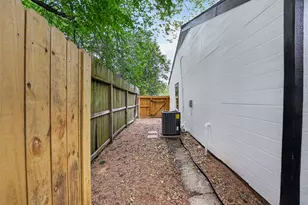 2504 Windsor Ln, Pasadena, TX 77506 - Photo 5