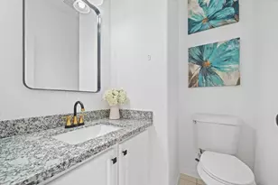 13623 Country Green Ct, Houston, TX 77059 - Photo 39