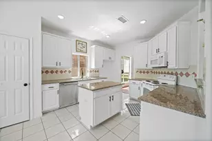 13623 Country Green Ct, Houston, TX 77059 - Photo 15