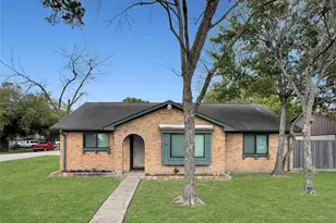 11142 Hayslip Ln, Houston, TX 77041 - Photo 1