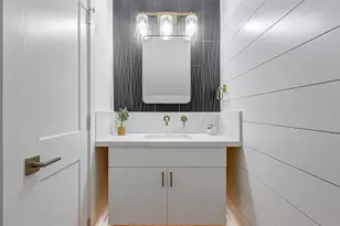 7818 Janak Dr, Houston, TX 77055 - Photo 27