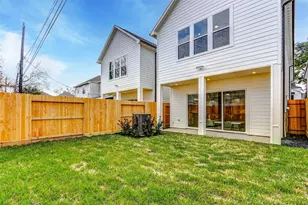 7818 Janak Dr, Houston, TX 77055 - Photo 29