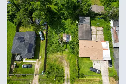 8322 Carolwood Drive, Houston, TX 77028 - Photo 3