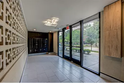 4819 Caroline Street #104, Houston, TX 77004 - Photo 3