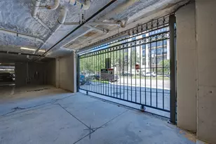 4819 Caroline St, Houston, TX 77004 - Photo 17