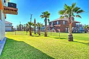 4010 Panola Dr, Galveston, TX 77554 - Photo 9