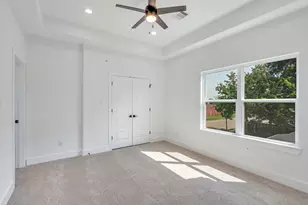 5642 Hirondel St, Houston, TX 77033 - Photo 21