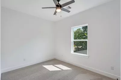 5642 Hirondel Street, Houston, TX 77033 - Photo 31